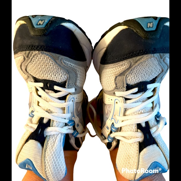 Women New Balance 845 Running Shoes 